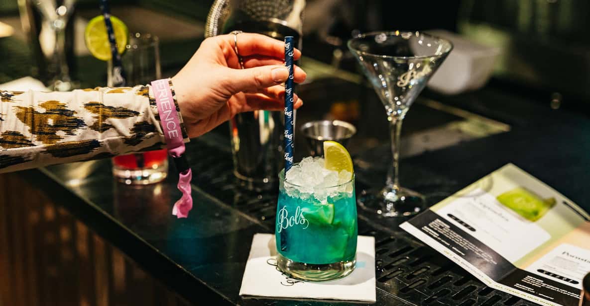 Afbeelding 13 van Amsterdam: Bols Cocktail Experience en Cocktail Workshop