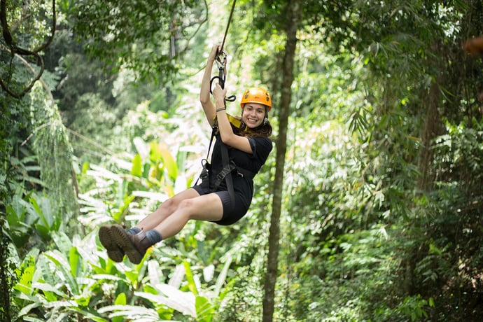 Из Бангкока: день приключений с зиплайном в лесу и трансфер