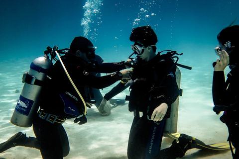 Hurghada: cours de plongée PADI Open Water de 3 jours avec prise en chargeCours de plongée PADI de 3 jours avec ramassage depuis la baie de Makadi