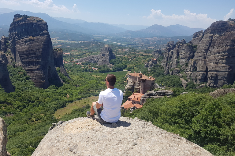 Depuis Thessalonique : train jusqu'à Meteora et monastèreOption standard