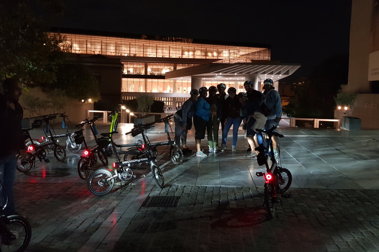 Atenas: Tour noturno de bicicleta elétrica