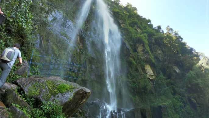 la chorrera waterfall guided hike