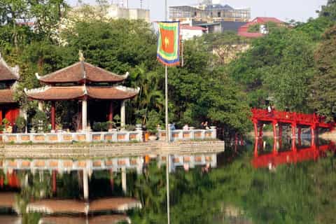 Hanoi: Full-Day City Tour w/ Cyclo Ride & Water Puppet Show