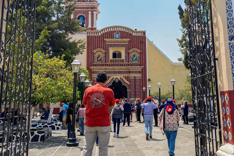 Depuis Mexico : Aventure d'une journée : Puebla, Cholula et Tonantzintla !Circuit : Aventure d'un jour : Puebla, Cholula et Tonantzintla, histoire et saveur