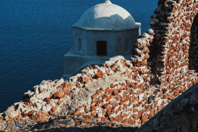 Santorini: Private 5-Hour Island Highlights Tour
