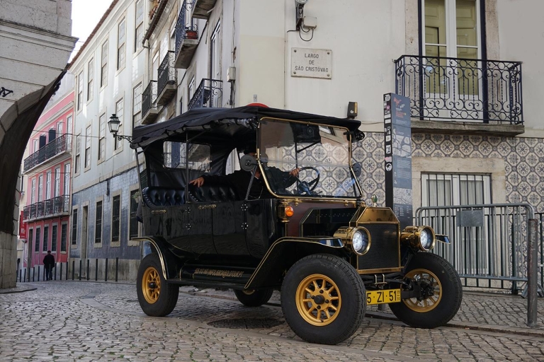 Lisboa: réplica histórica del tour de autos antiguosTour con recogida en el hotel