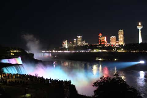 From New York City: Niagara Falls One Day Tour