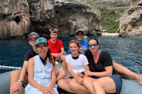 Desde Split: tour privado a la cueva azul, Hvar y las 5 islas