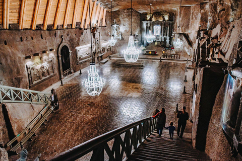 Kraków: Kopalnia Soli Wieliczka Wycieczka z przewodnikiem z odbiorem z hoteluWycieczka z przewodnikiem w języku angielskim