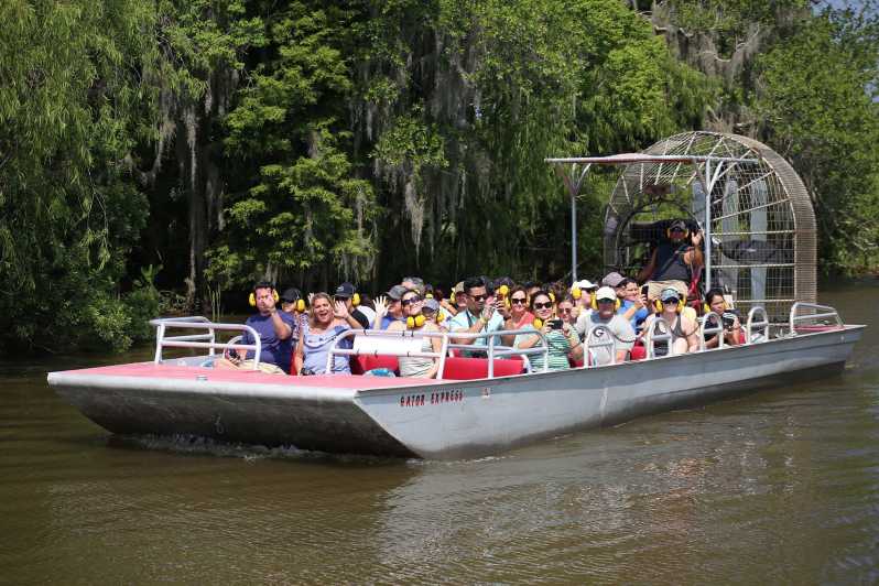 Z Lafitte Swamp Tours na południe od Nowego Orleanu przez Airboat
