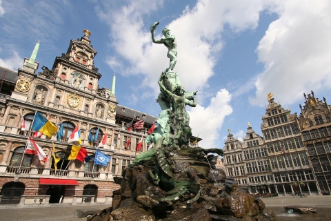 Brussel: Full-Day rondleiding door Antwerpen en GentSpaanstalige tour