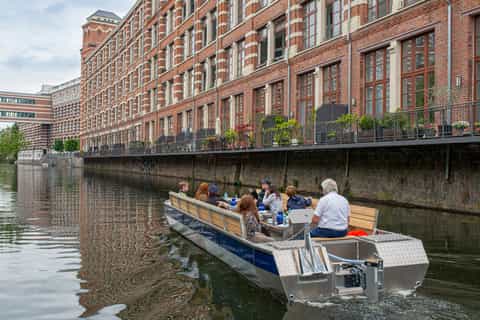 Leipzig: City History Canal Sightseeing Tour on a Motorboat