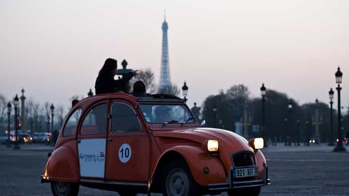 private guided night tour of paris by citroën 2cv
