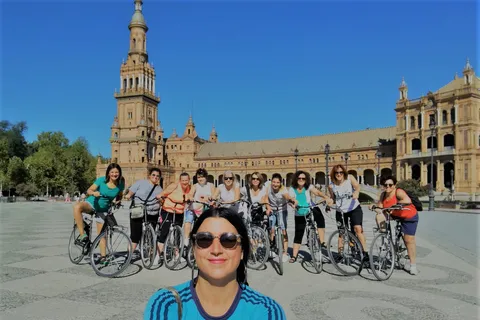 Visita Sevilha: Highlights Bike Tour com guia local