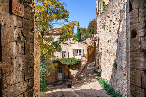 Avignon: Luberon Valley - Gordes & Roussillon Half-Day Tour