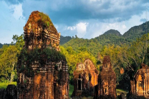 Excursão de um dia de luxo ao santuário de My Son saindo de Hoi An