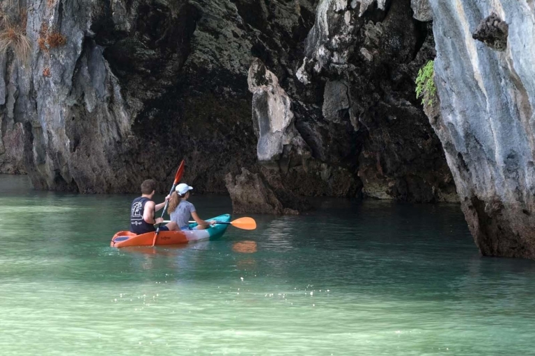 Ko Lanta: tour en kayak de cuevas y playas de día completo con almuerzo