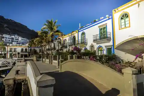 Von Las Palmas/Maspalomas: Fataga, Finca de Aloe Vera und Puerto de Mogán