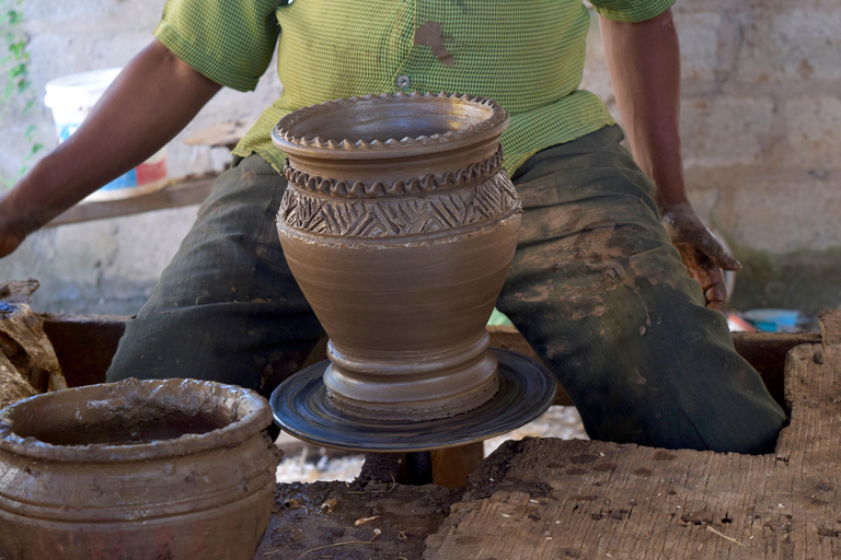 Arusha: Pottery LessonPottery Lesson Without Lunch