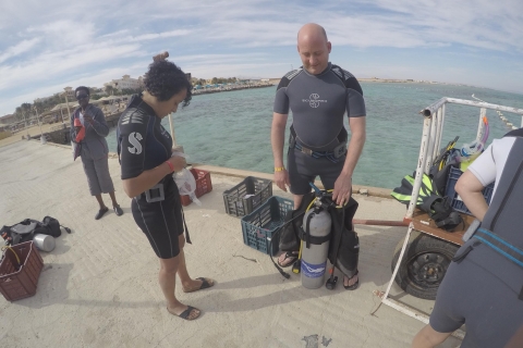Hurghada: curso de 3 días de buceo PADI en aguas abiertas con recogidaCurso de buceo PADI de 3 días con recogida en la bahía de Soma