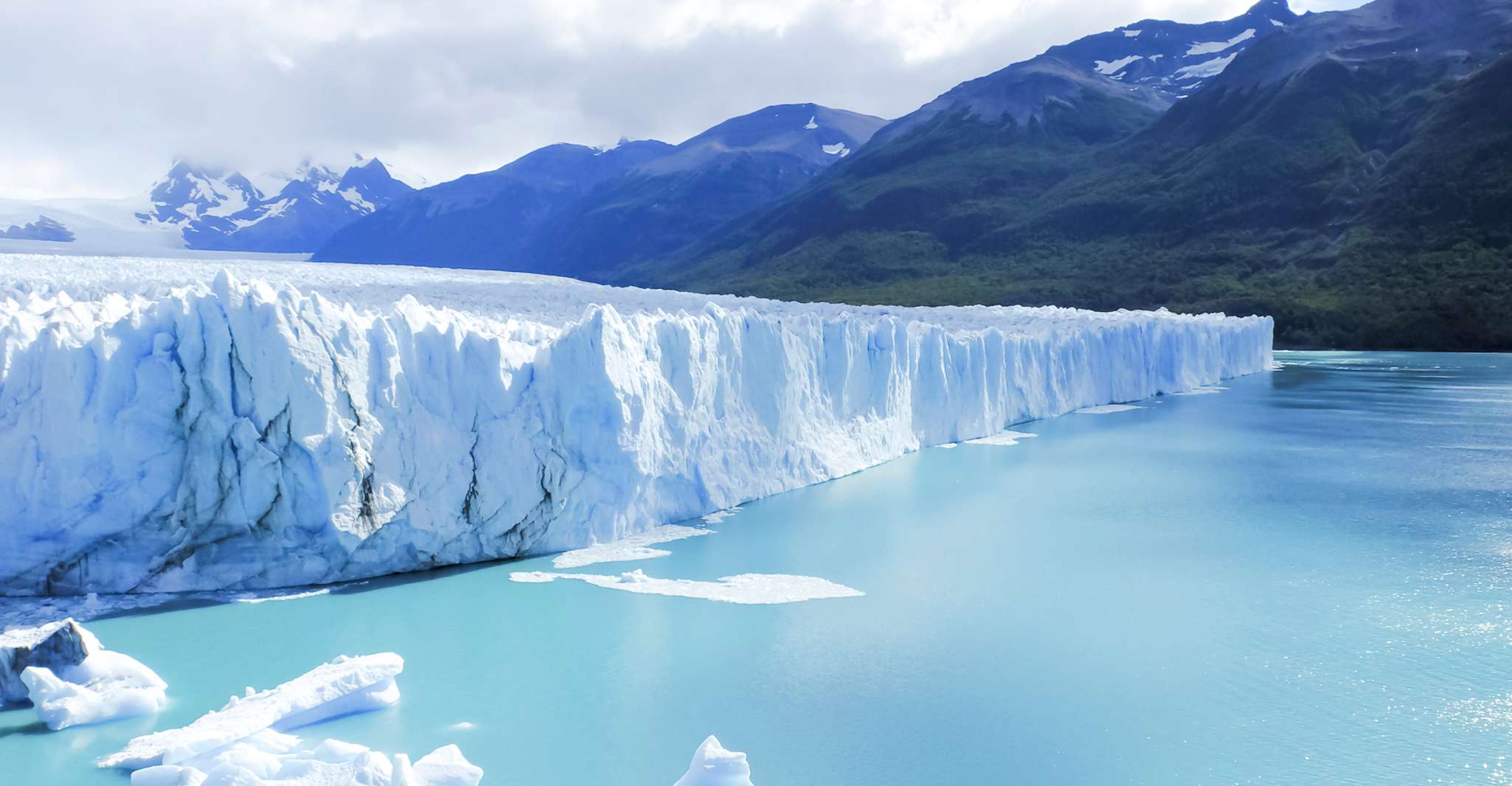 El Calafate Perito Moreno Kayak Experience with Transport TourMega