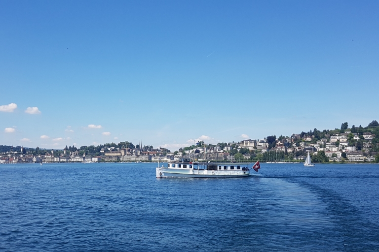 Visita a la ciudad de Lucerna Visita privada a pie con crucero por el lagoLucerna: Visita de medio día a la ciudad y crucero por el lago