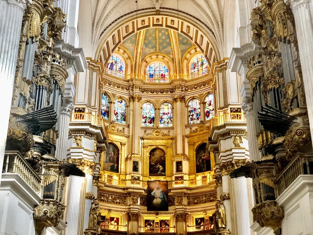 Granada: Private Cathedral and Royal Chapel Tour