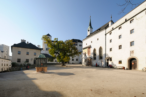 Salzburg: toegangskaartje voor Festung HohensalzburgToegang tot de burcht met kabelbaanrit zonder tijdstip