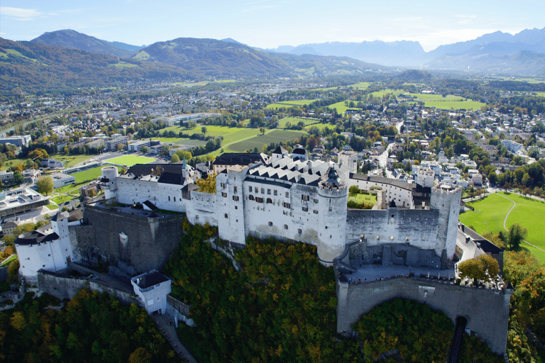 Salzburg: bilet wstępu do twierdzy HohensalzburgBilet wstępu do twierdzy i przejazd kolejką o dowolnej porze