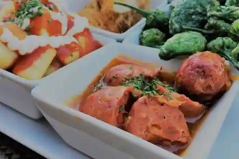 セビリア：タパスとフラメンコ体験