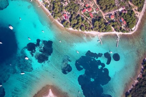 Vanuit Trogir: speedboottocht halve dag 3 eilanden
