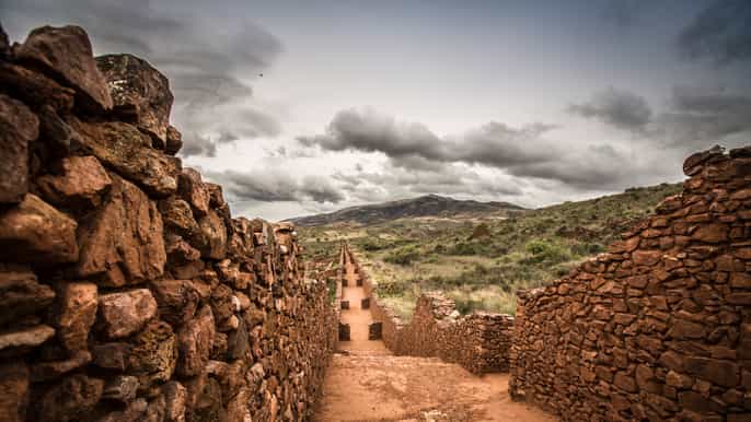 cusco tour privado a tipón pikillacta y andahuaylillas