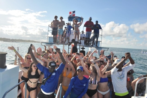 Punta Cana: Sunset Party Boat avec plongée en apnéeBateau de fête des Caraïbes avec plongée en apnée - piscine naturelle (Español)