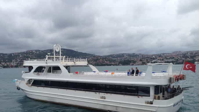 bosphorus black sea cruise with lunch