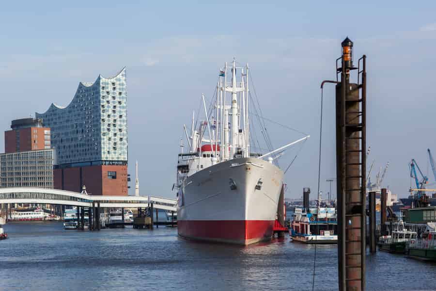 Hamburg: Eingang zum Museumsschiff Cap San Diego. Foto: GetYourGuide Hamburg: Eingang zum Museumsschiff Cap San Diego. Foto: GetYourGuide
