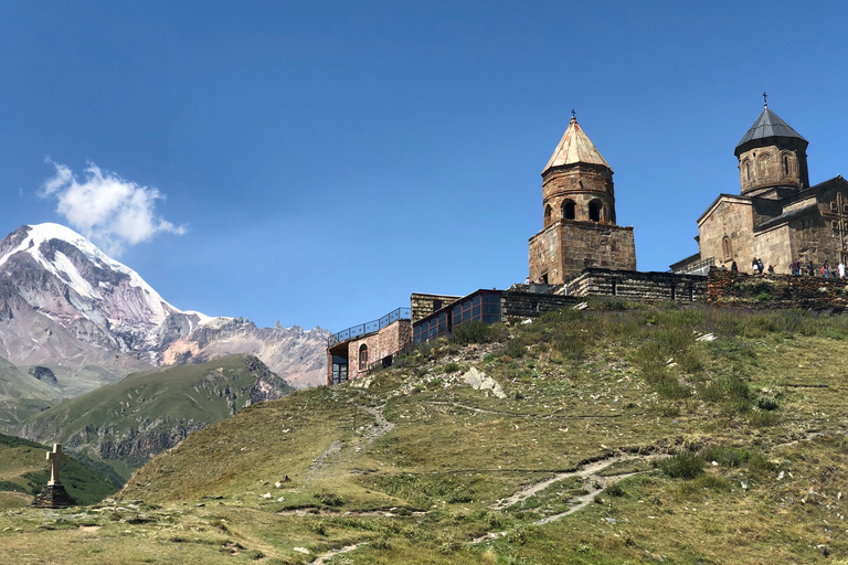 Kazbegi: Guided Day Trip from Tbilisi on the Military Road