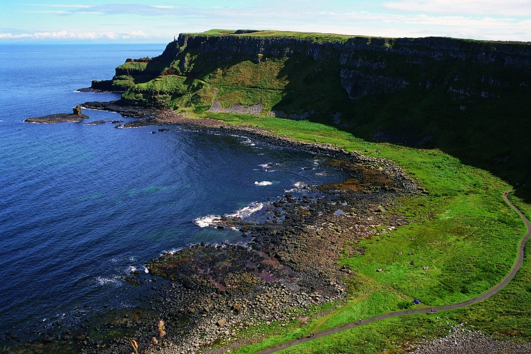Belfast: Giant's Causeway and Bushmills Whiskey Tour