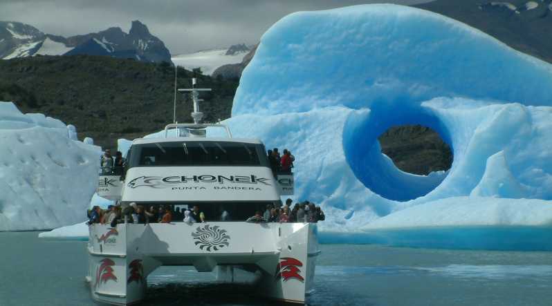 El Calafate: Todo Glaciares Boat Trip
