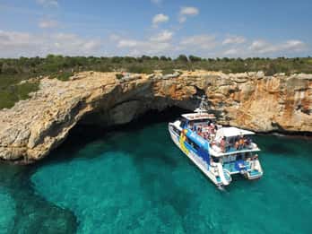 Mallorca: Glasboden-Katamaran-Tour entlang der Ostküste Mallorca: Glasboden-Katamaran-Tour entlang der Ostküste