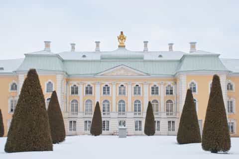 St. Petersburg: Peterhof Tour & Fountain Park