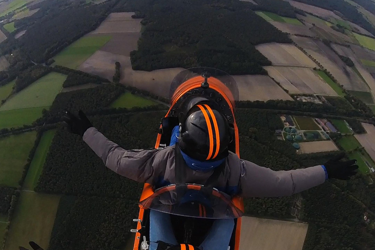Scenic gyroplane flight over Bremen