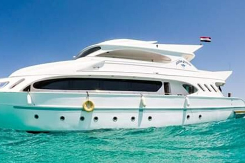 Hurghada: King&#039;s Boat Trip con snorkeling, isole e pranzoHurghada: viaggio in barca King&#039;z condiviso