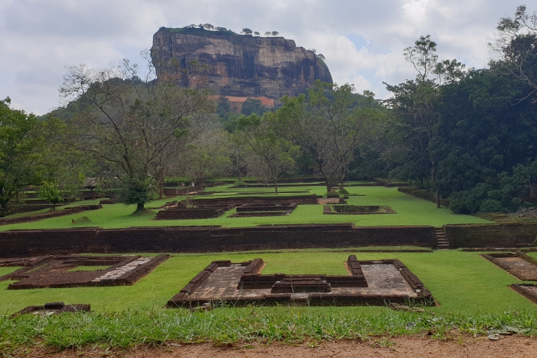 Z Kolombo: 8-dniowa wycieczka z przewodnikiem po Sri Lance z transportem