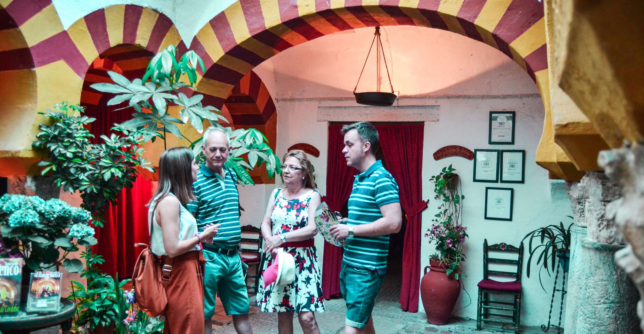 Córdoba, 2-stündige kleine Gruppenwanderung bei Einbruch der Dunkelheit - Hizvo