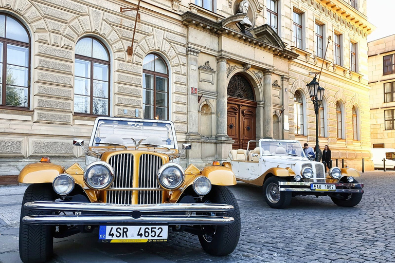 Praga: tour de 1,5 horas en autos antiguos