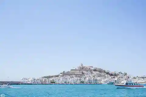 Vom Osten Ibizas: Hin- und Rücktransfer mit der Fähre von Ibiza-Stadt