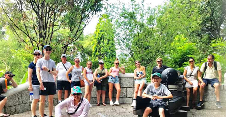 Singapore 2.5-Hour Walking Tour: Graves, Guns & Battles photo 1