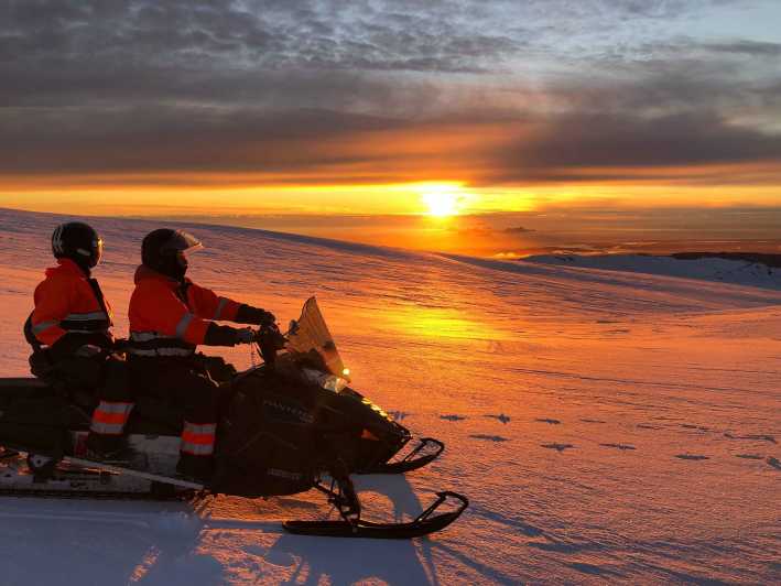 Schneemobilfahren auf dem Eyjafjallajökull