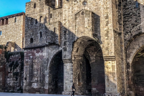 Barcelona: gotycka wycieczka piesza z opcjami językowymiChińska wycieczka z przewodnikiem