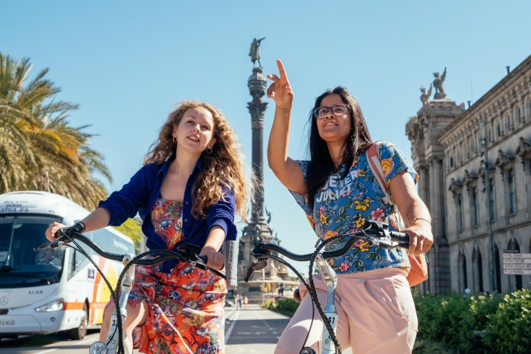 Barcelona: Private Gaudí Bike Tour met een lokalePrivé Gaudí-fietstocht met een lokaal